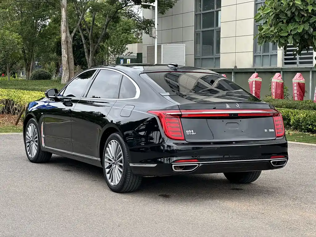 Hongqi H9 2.0 T Connected Flagship Enjoyment