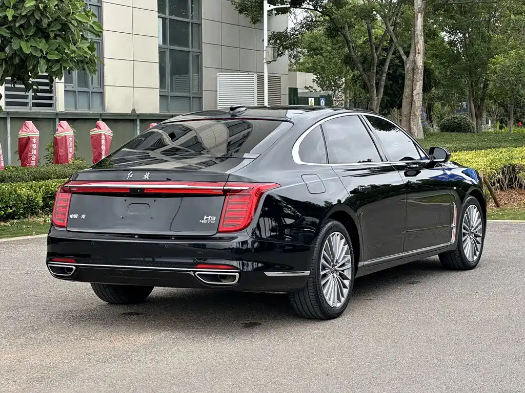 Hongqi H9 2.0 T Connected Flagship Enjoyment