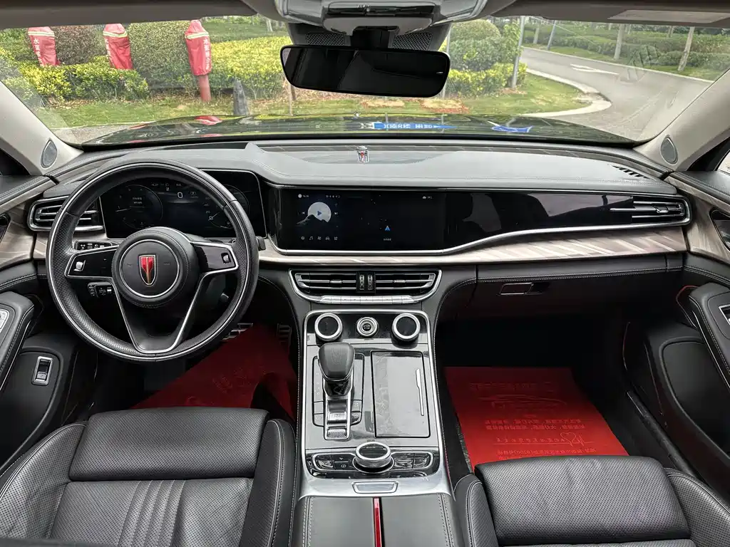 Hongqi H9 2.0 T Connected Flagship Enjoyment