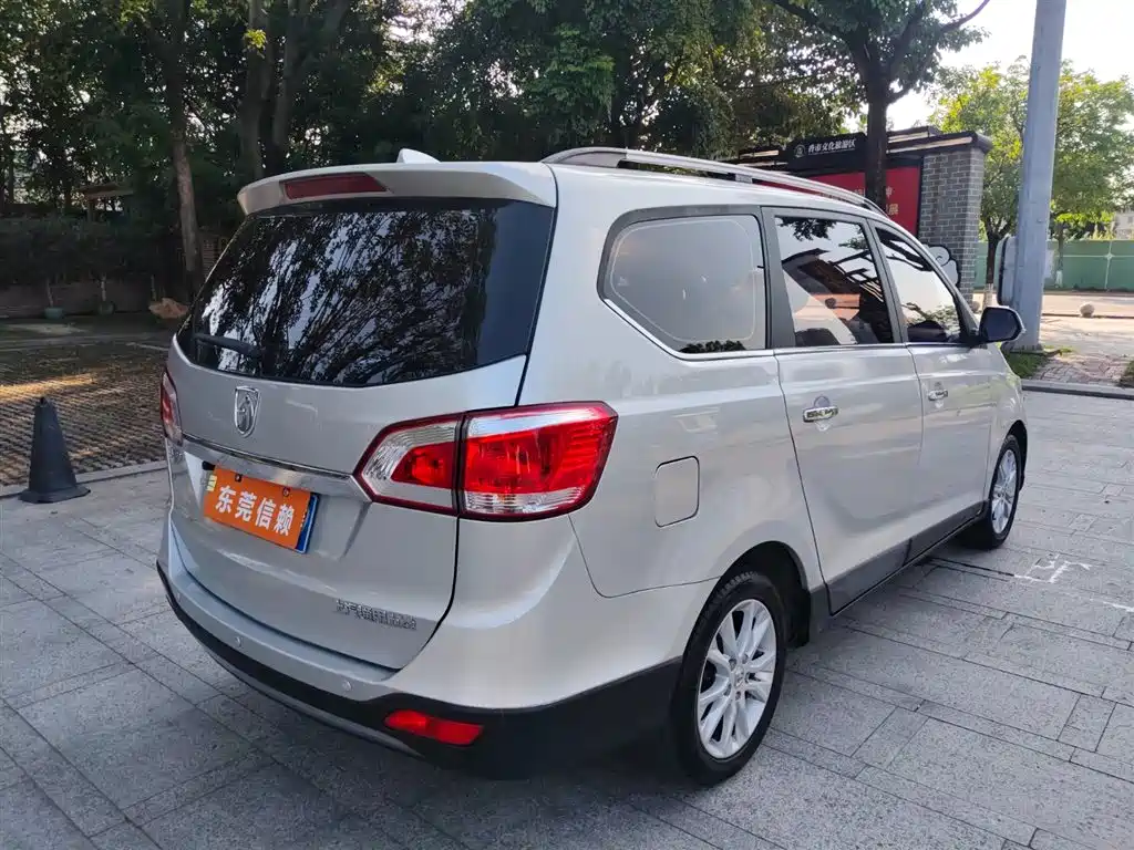 Baojun 730 1.5 L Manual Comfort 7-seat