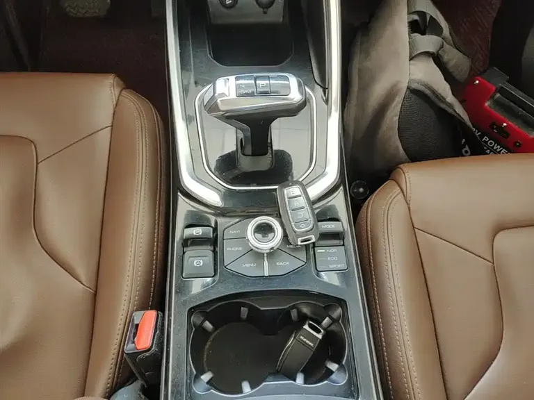 Haval H6 Blue Label 2.0 T Auto 2 WD Smart Style
