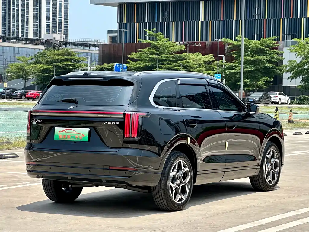 Jetour Shanhai L7 PLUS 121 km Luxury 5-seat