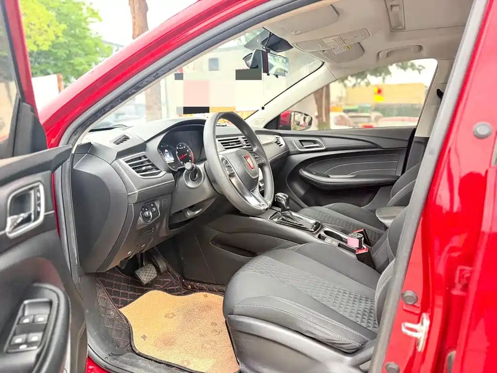 Roewe i5 1.5 L Auto 4 G Connected Bright Cross