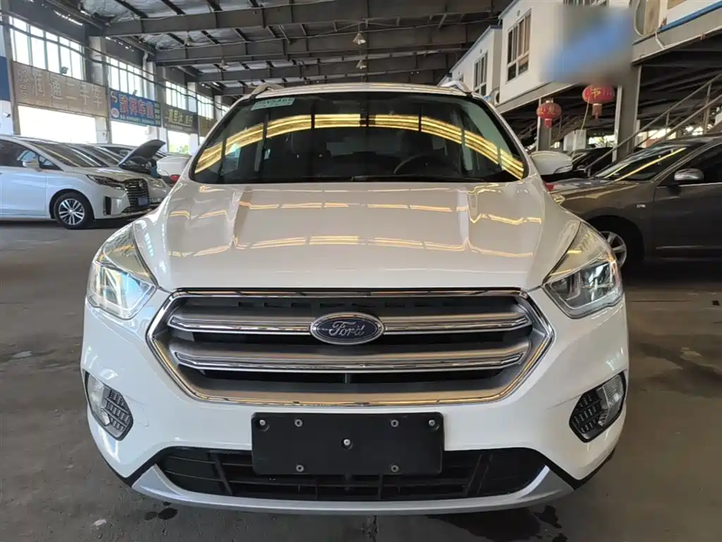 Kuga EcoBoost 180 2 WD Fine Wing
