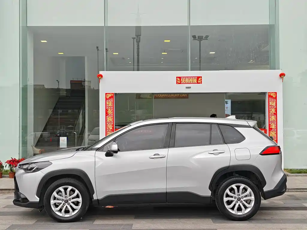 Frontlander 2.0 L CVT Leading