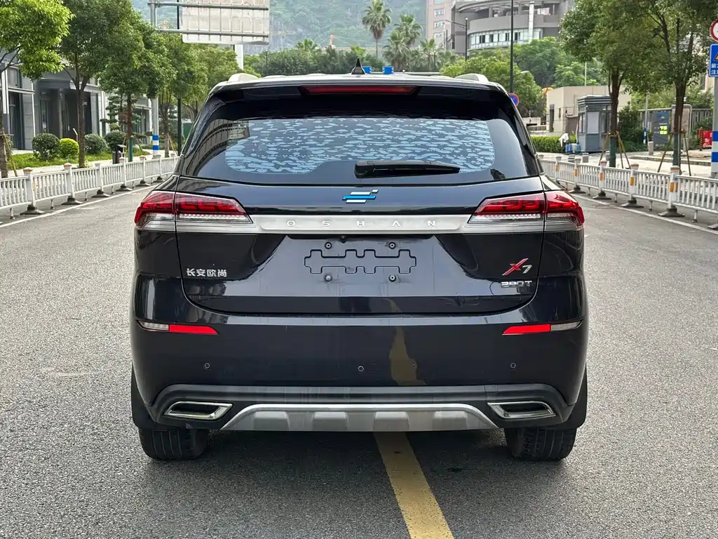 Changan Oshan X7 1.5 T Auto Distinguished