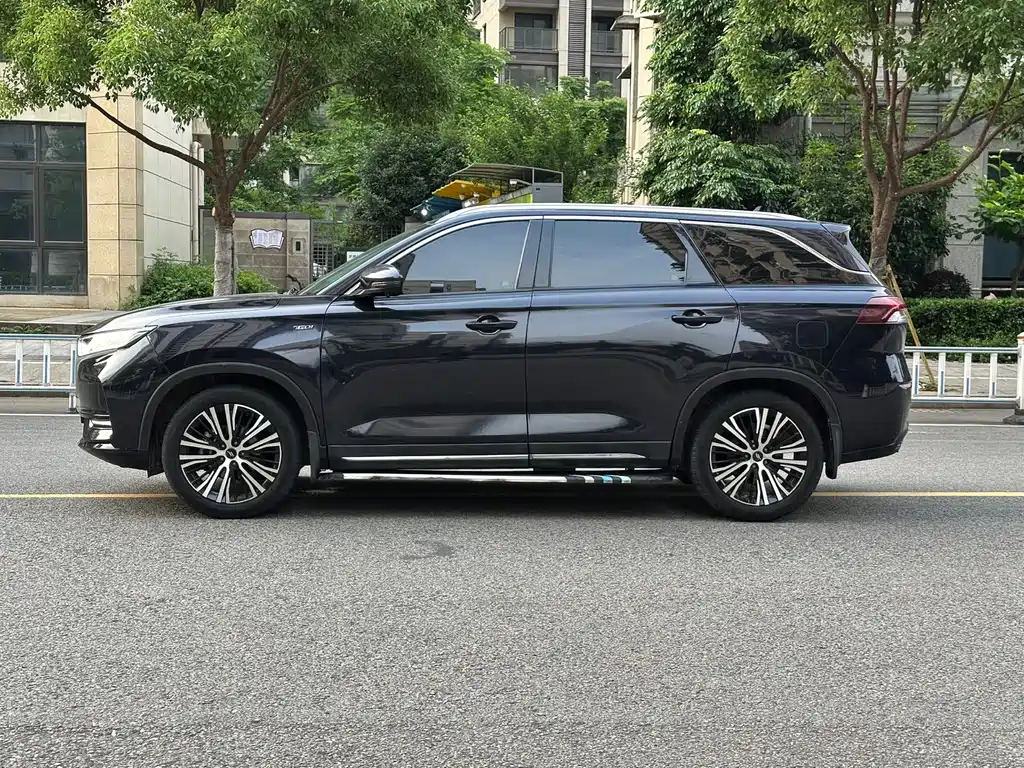 Changan Oshan X7 1.5 T Auto Distinguished
