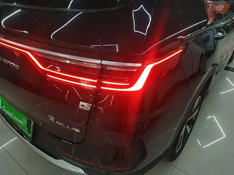 BYD Song PLUS NEV DM-i 110 KM Flagship