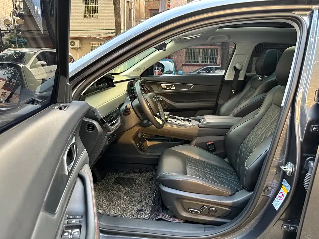Changan UNI-K 2.0 T Distinguished