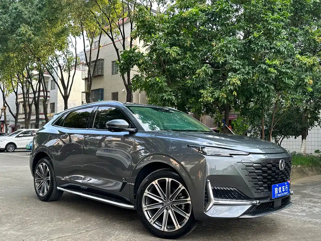 Changan UNI-K 2.0 T Distinguished
