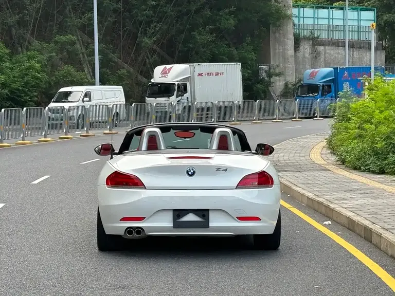 BMW Z4 sDrive20 i Leading