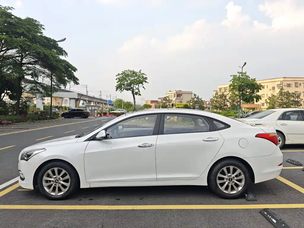 Mistra 1.8 L Auto Intelligent GLS