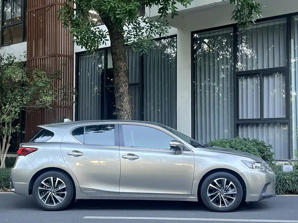 Lexus CT CT200 h Elite Mono