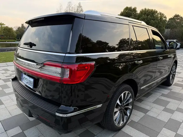 Lincoln Navigator 3.5 T Honor Shine CN-V