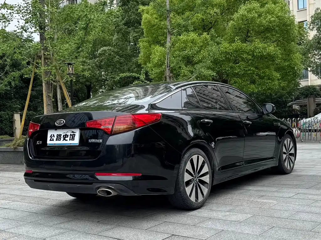 Kia K5 起亚K5 2011款 2.0 L 自动DLX