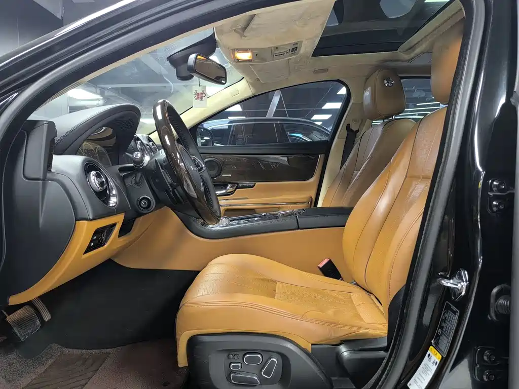 Jaguar XJ 捷豹XJ 2012款 XJL 5.0 全景奢华版