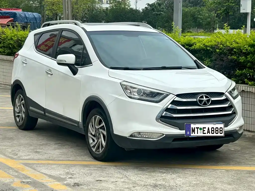 Refine S3 1.5 L CVT Luxury Intelligent Premium