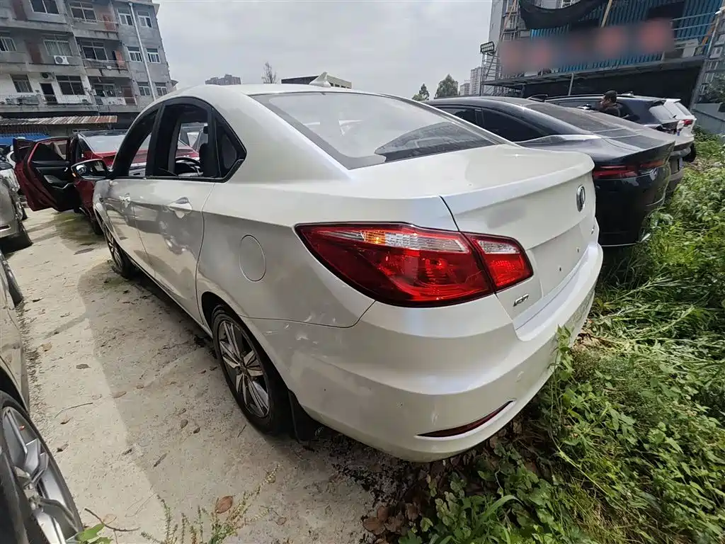 Eado 1.6 L GDI Manual Power Style
