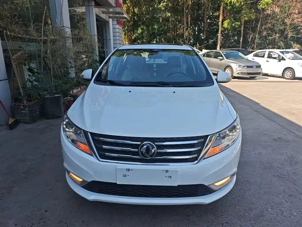 东风风神A30 东风风神A30 2014款 1.5 L 手动智驱智尚型