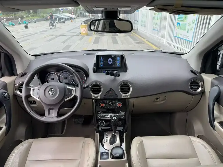 Renault Koleos (Import) 科雷傲进口 2013款 2.5 L 两驱舒适版