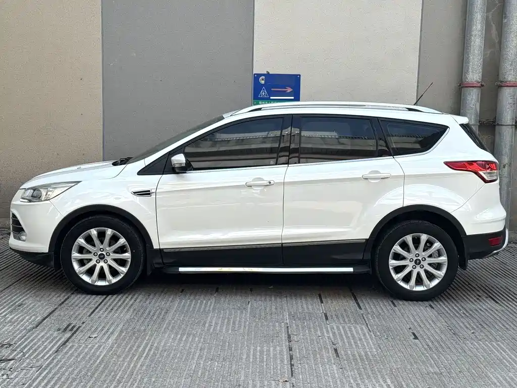 Kuga 1.5 L GTDi 2 WD Style