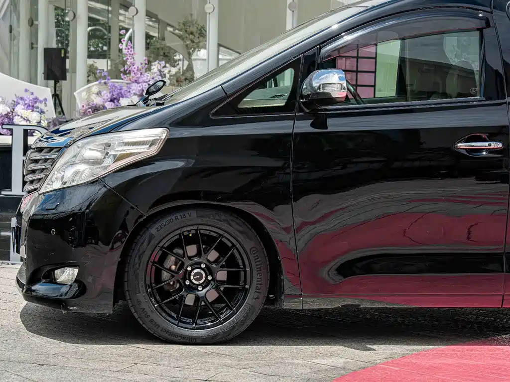 Alphard 3.5 L Luxury