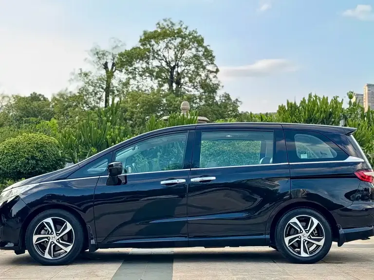 Honda Odyssey 2.4 L Luxury