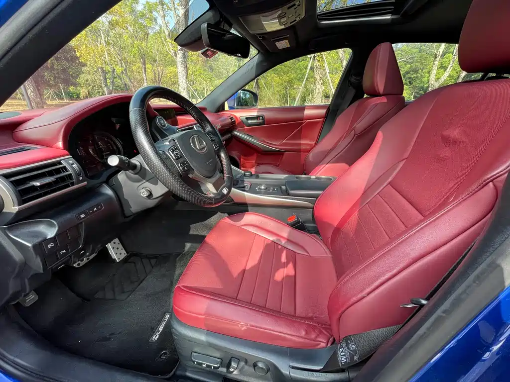 Lexus IS 300 F SPORT