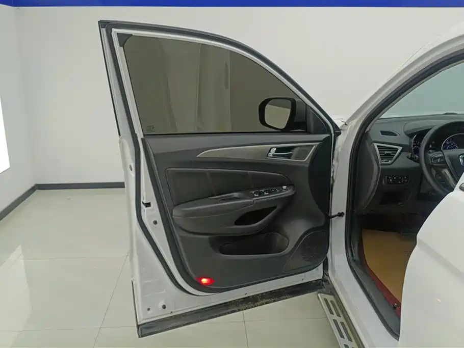 Changan CS75 1.8 T Auto Elite CN-V