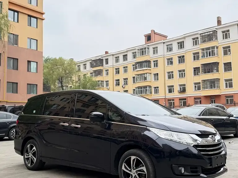 Honda Odyssey Facelift 2.4 L Luxury