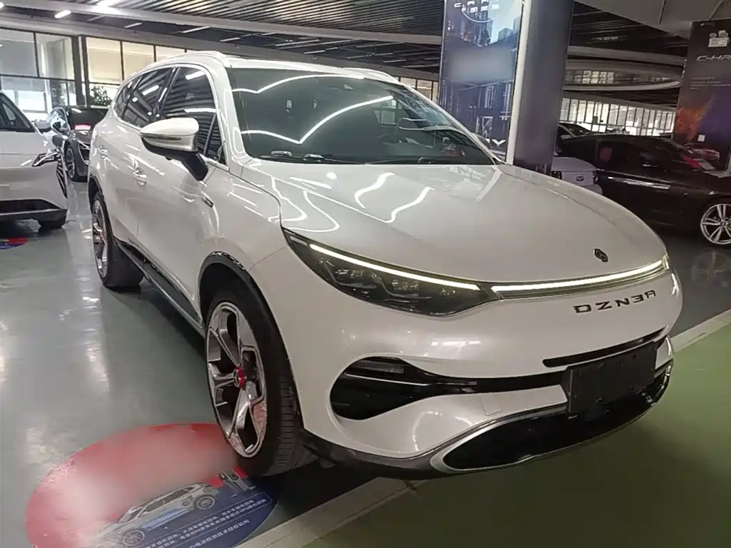 Denza X PHEV Flagship