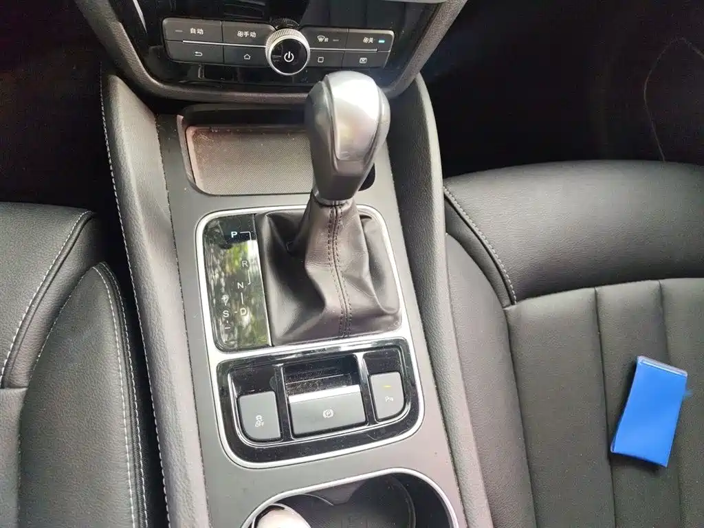 Song MAX 1.5 T Auto Connected Elite 6-seat