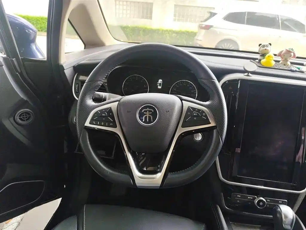 Song MAX 1.5 T Auto Connected Elite 6-seat