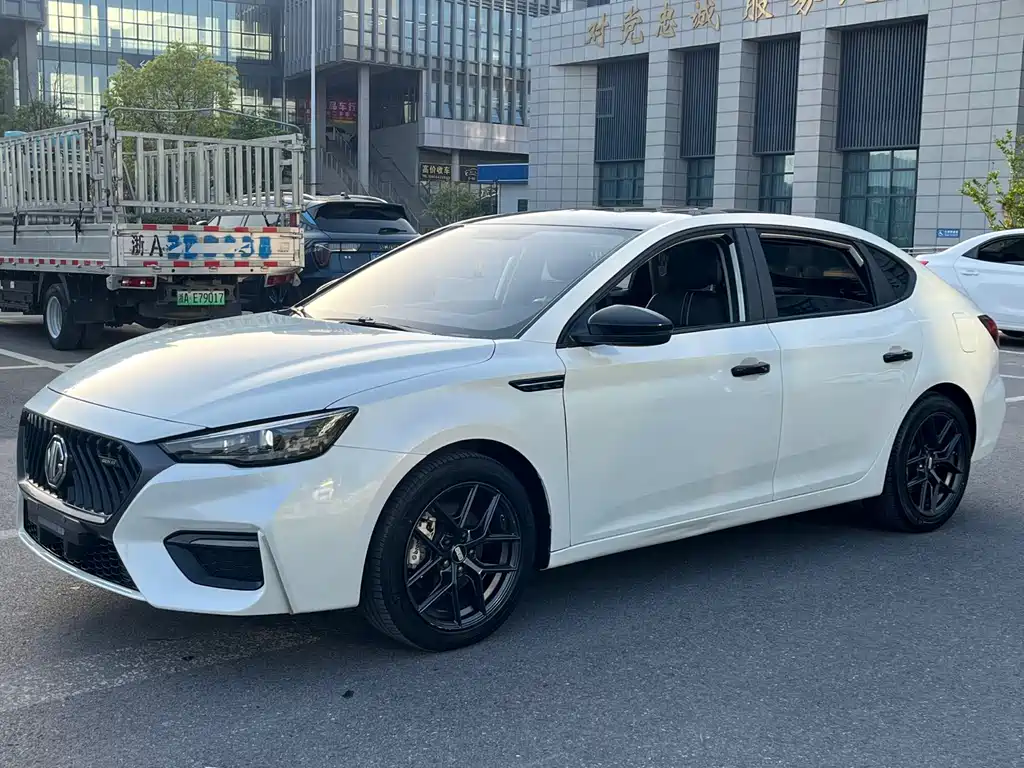 MG6 1.5 T Auto Leading Trend Smart