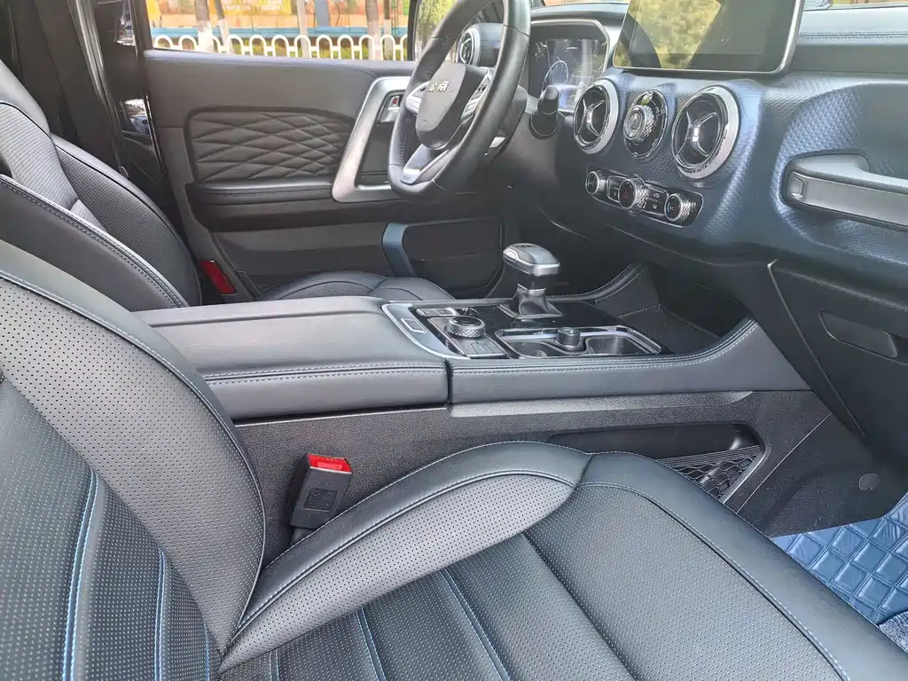 BAIC BJ40 北京越野BJ40 2020款 2.0 T 自动两驱城市猎人版侠客型
