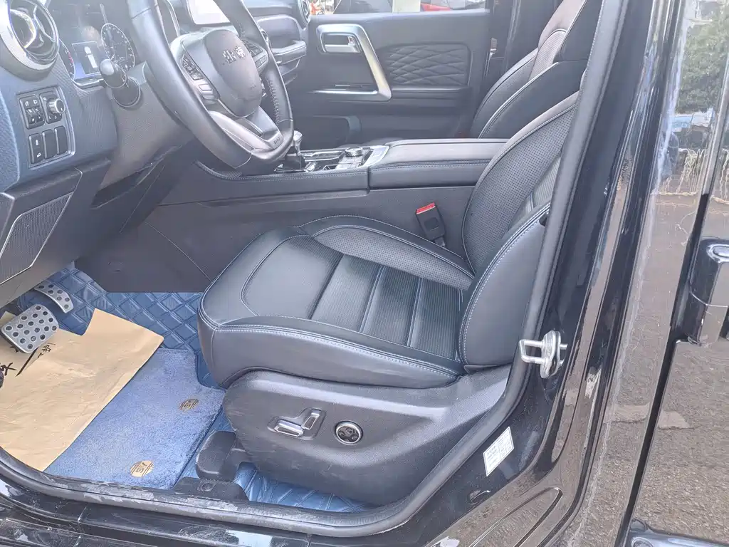 BAIC BJ40 北京越野BJ40 2020款 2.0 T 自动两驱城市猎人版侠客型