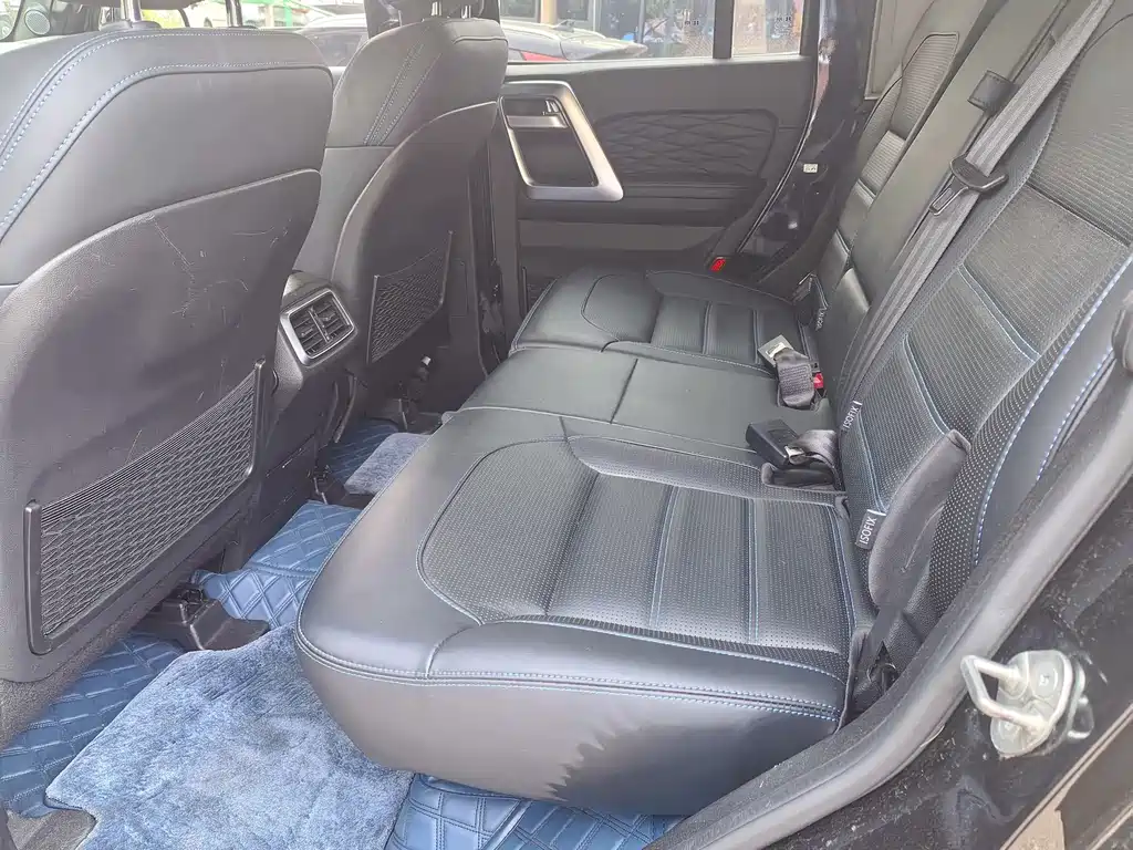 BAIC BJ40 北京越野BJ40 2020款 2.0 T 自动两驱城市猎人版侠客型
