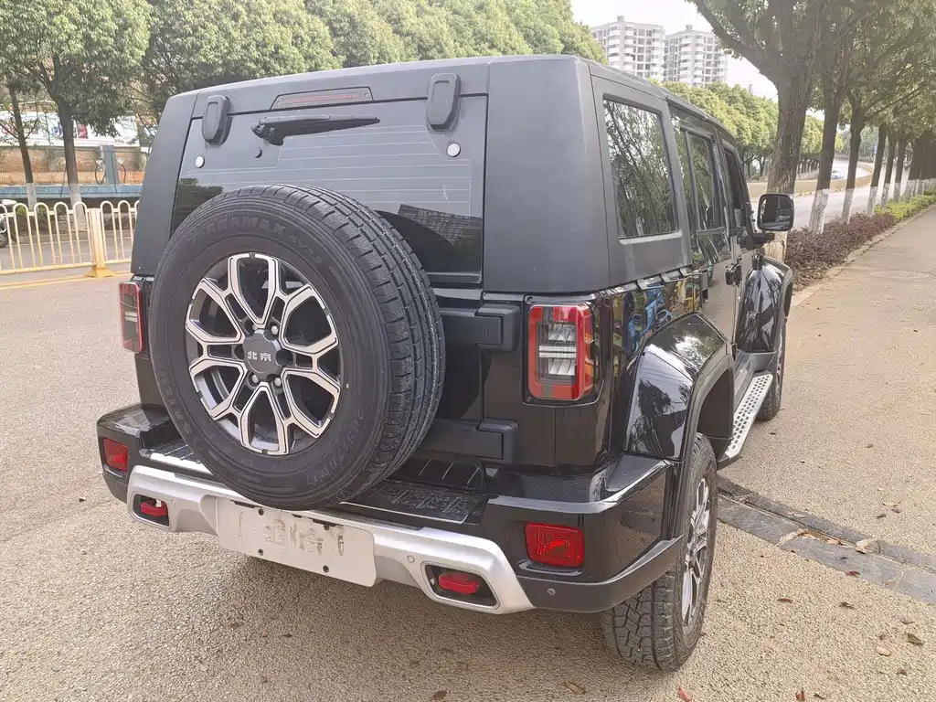 BAIC BJ40 北京越野BJ40 2020款 2.0 T 自动两驱城市猎人版侠客型