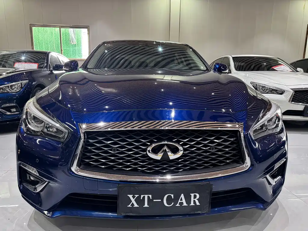Infiniti Q50 L 2.0 T Progressive Enjoyment CN-V