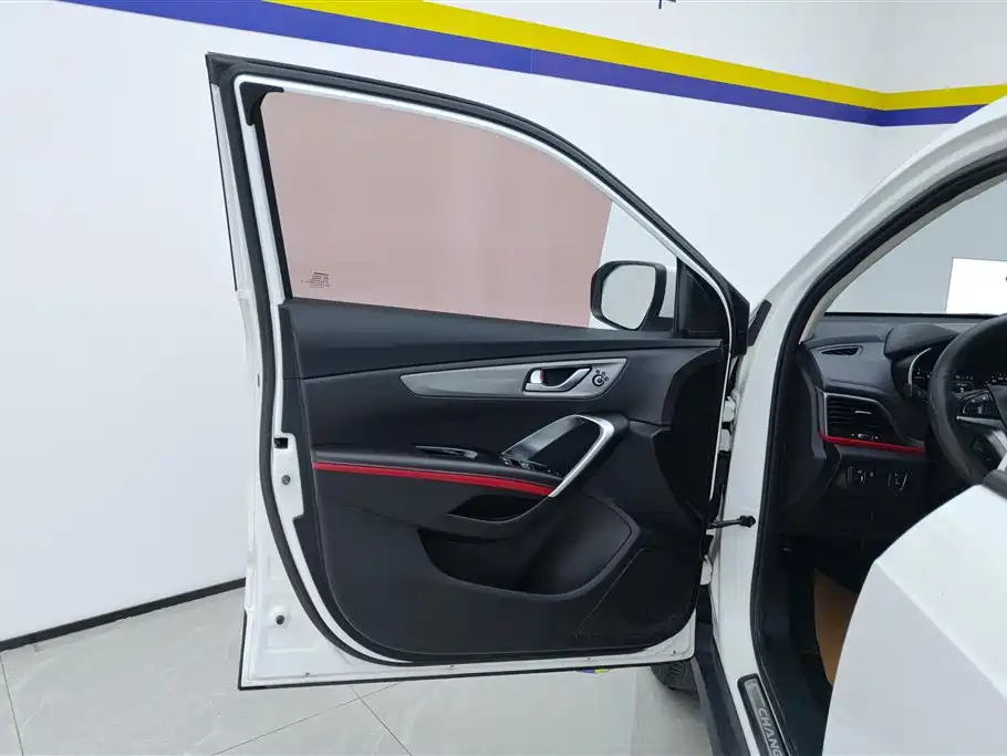 Changan CS55 1.5 T Manual Vivid Color