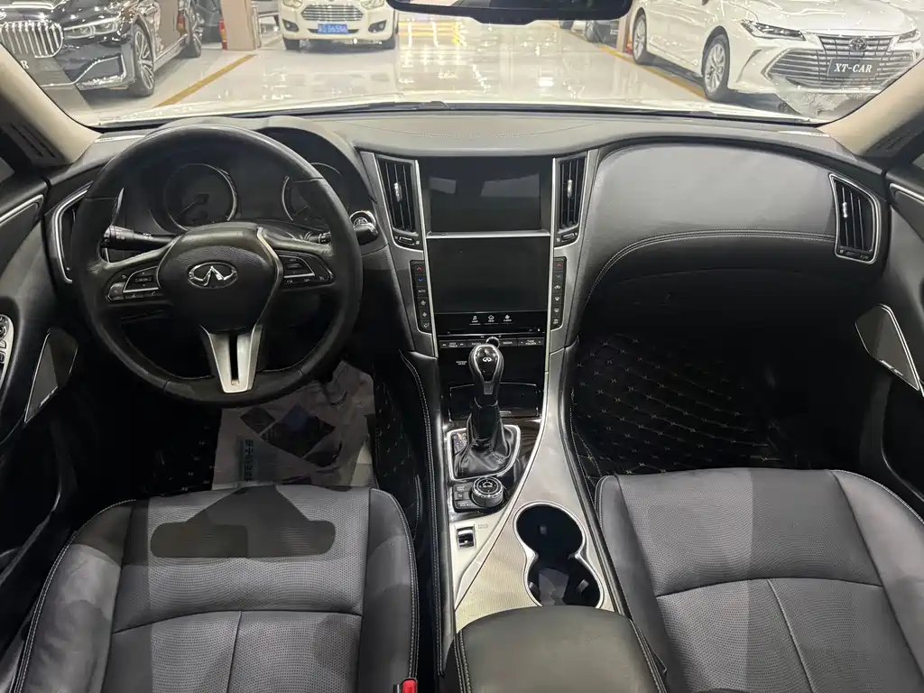 Infiniti Q50 L 2.0 T Progressive Enjoyment CN-VI