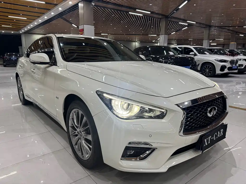 Infiniti Q50 L 2.0 T Progressive Enjoyment CN-VI