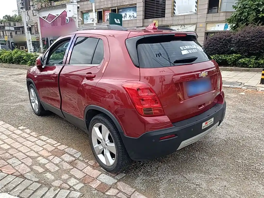 Tracker 1.4 T Auto 2 WD Luxury