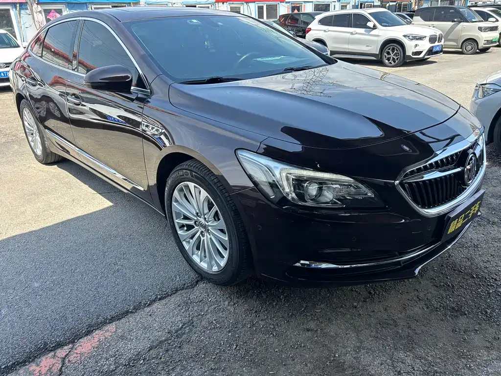LaCrosse Facelift 28 T Elite