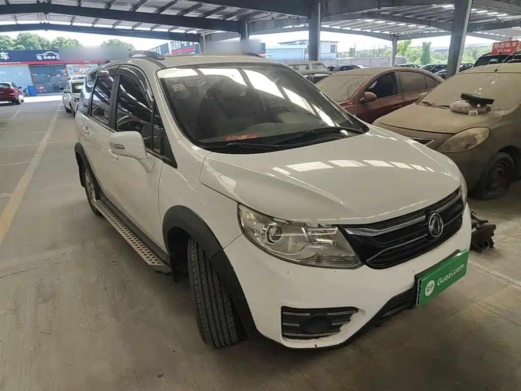 Jingyi XV 景逸XV 2015款 1.6 L CVT豪华型