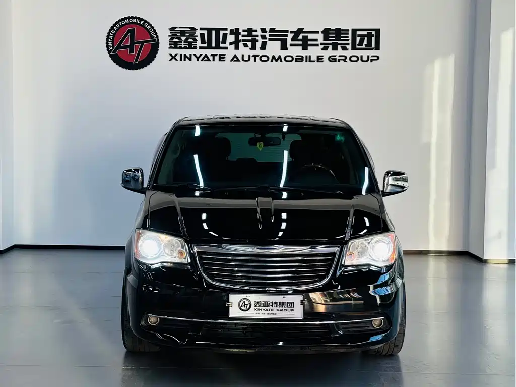 Pacifica (Import) 3.6 L Luxury