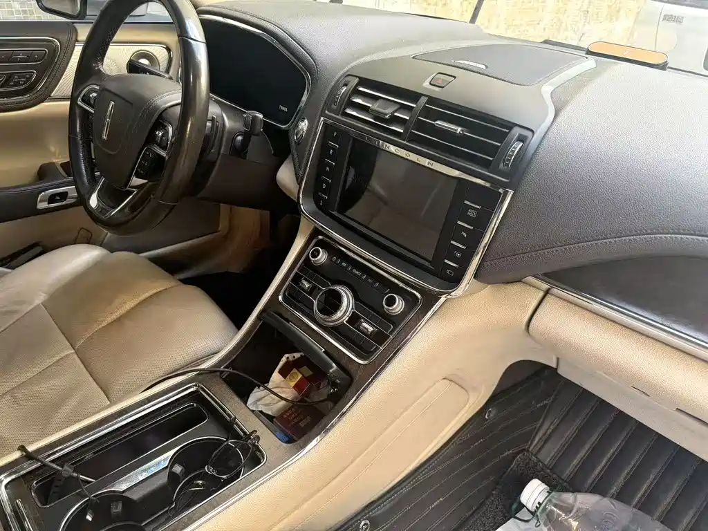Lincoln Continental 林肯大陆 2018款 3.0 T 四驱尊耀版