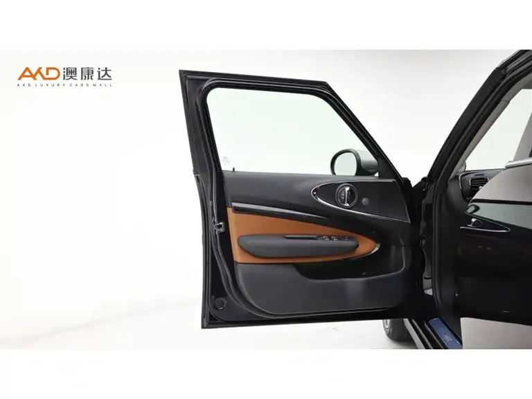 MINI CLUBMAN Mini/1.5 T/23款/改款 COOPER 鉴赏家