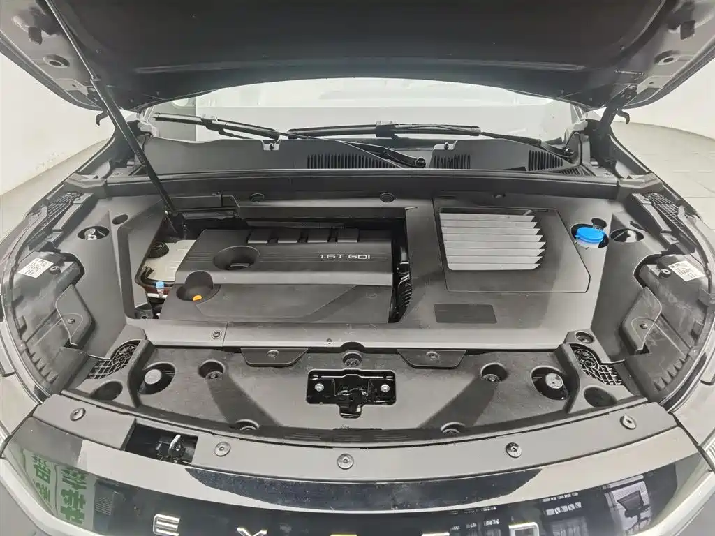 Exeed Lingyun 300 T 2 WD Stellar