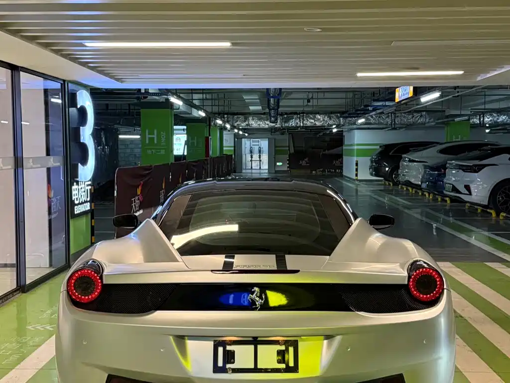 Ferrari 458 4.5 L Italia
